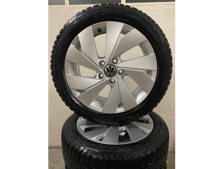 Roues hiver Origine VW Golf 8 VIII CD1 Belmont Pirelli 205/50R17 93H 5H0601025B