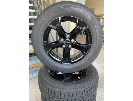 Winterräder Original Audi Q3 F3 Secare-Design Schwarz Hankook 215/65R17 83A601025AM DOT23