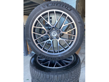 Winterradsatz Original Porsche Macan RS-Spyder Design 20" Michelin 265/45 R20 + 295/40 R20 95B601025DSOC6