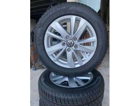 Winter Tires, Original VW Touran 5T1 Karlstad Pirelli 205/60R16 96H DOT25 5TA601025Q