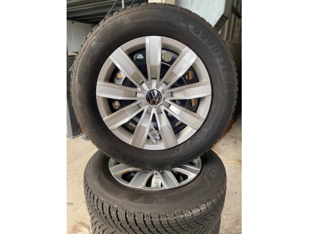 Winterr&auml;der Original Volkswagen 4 Stahlr&auml;der 6,5 J x 17, 215/65 R 17H 5QF601027 J/R/T