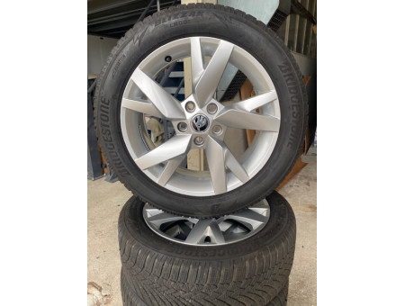 Winterr&auml;der Original Skoda Octavia IV NX Lyra 17 Zoll Teilenummer: 5E3601025AC